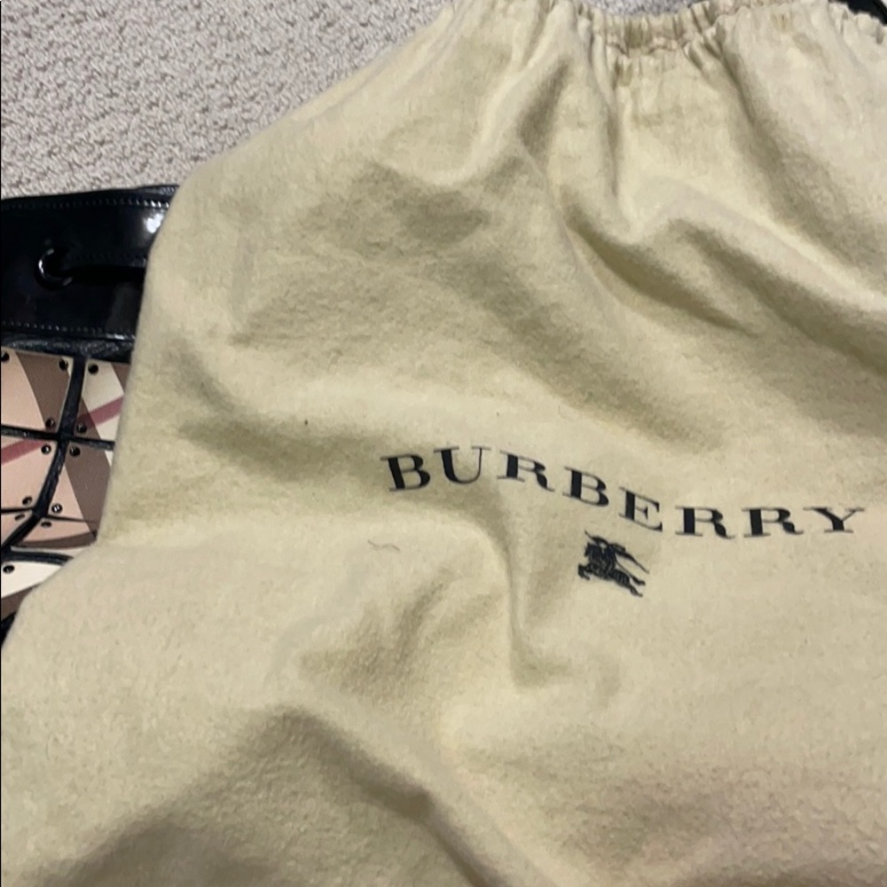 Burberry Bag - Picture 8 of 13